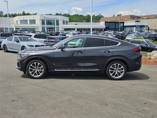 2022 BMW X6 xDrive40i
