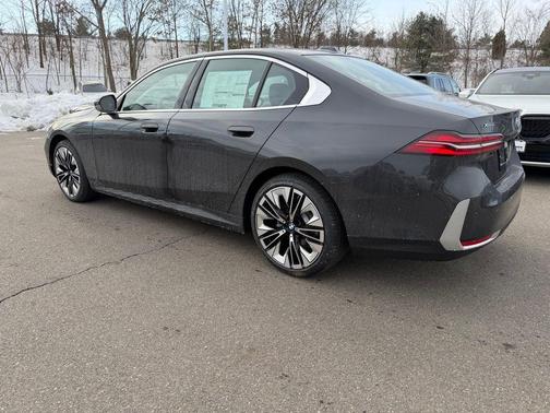 2026 BMW 530 i xDrive