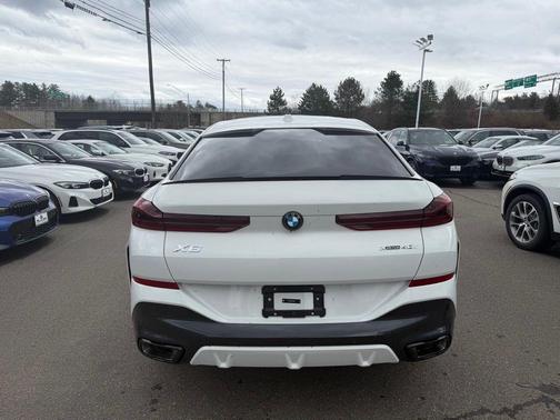 Alpine White 2026 BMW X6 xDrive40i