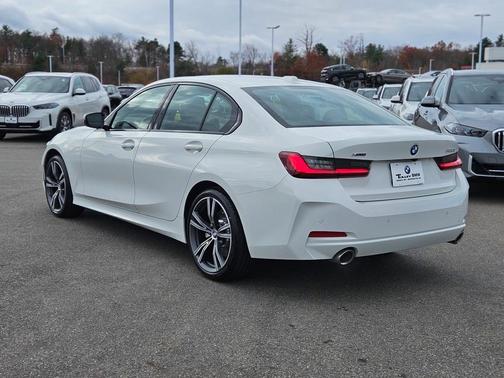2023 BMW 330 i xDrive
