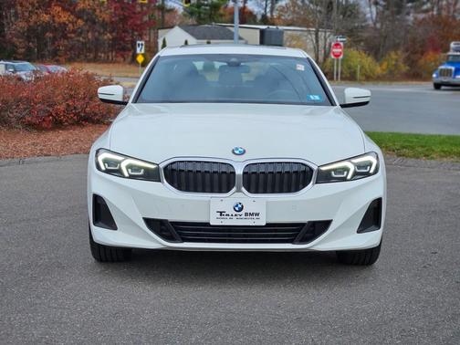 2023 BMW 330 i xDrive