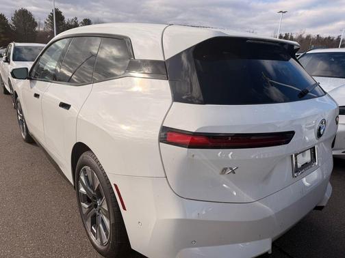 2026 BMW iX xDrive45