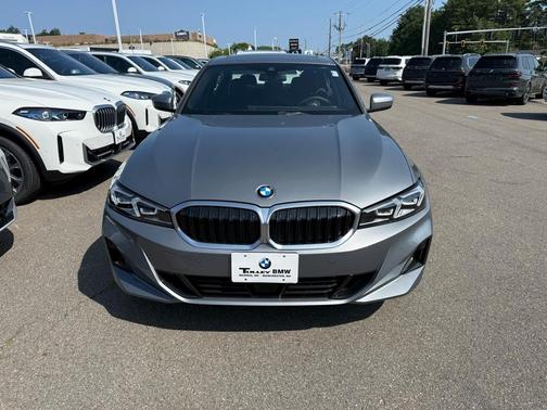 2025 BMW 330 i xDrive