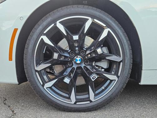 2026 BMW 230 i xDrive