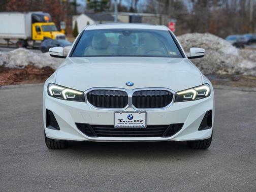2023 BMW 330 i xDrive