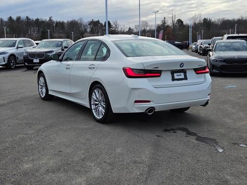 2023 BMW 330 i xDrive