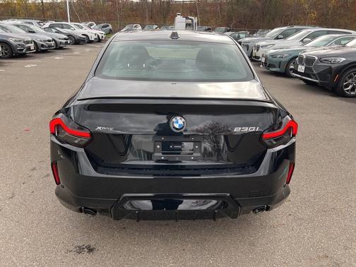 2026 BMW 230 i xDrive