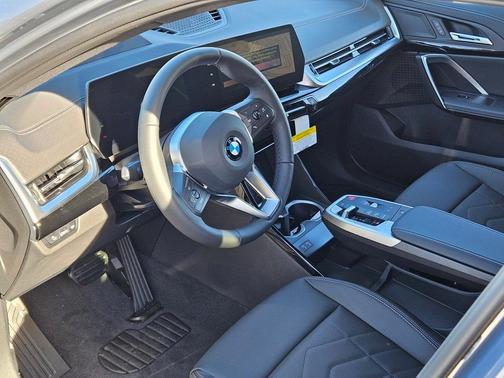 2026 BMW X2 xDrive28i
