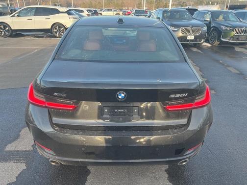 2023 BMW 330 i xDrive