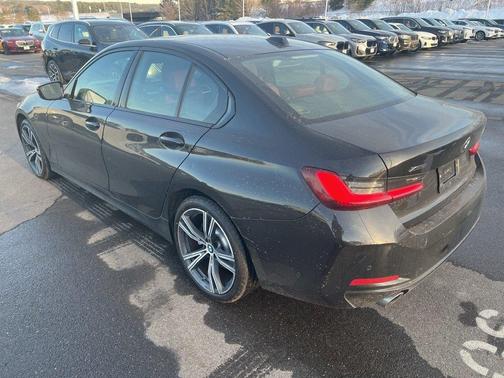 2023 BMW 330 i xDrive