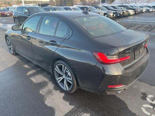 2023 BMW 330 i xDrive