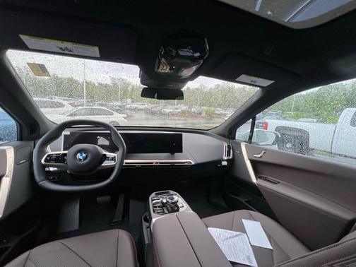 2026 BMW iX xDrive45