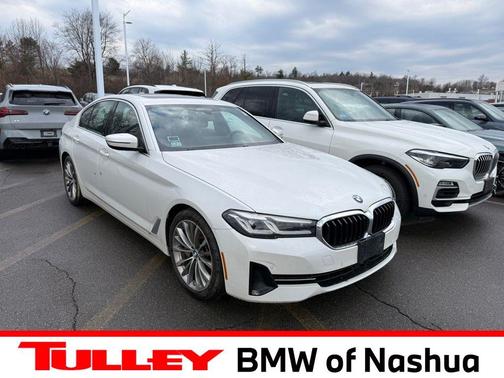Mineral White Metallic 2023 BMW 540 i xDrive