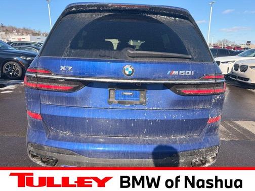 2023 BMW X7 M60i