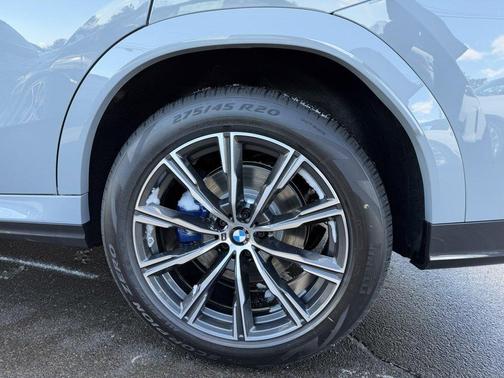 2026 BMW X6 xDrive40i