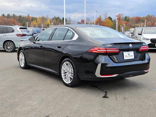 2024 BMW 530 i xDrive