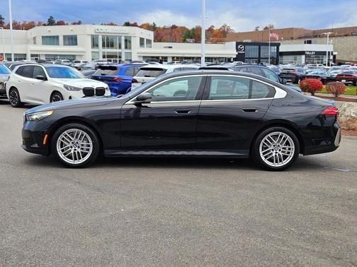 2024 BMW 530 i xDrive