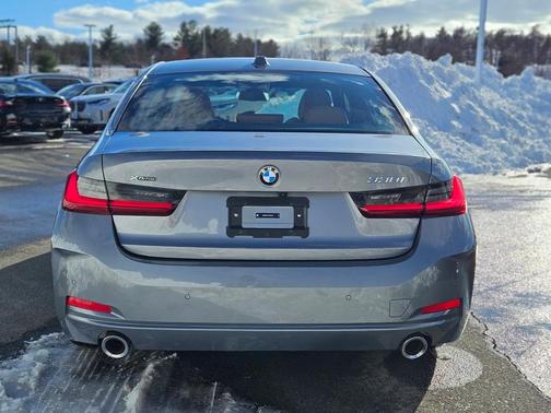 2025 BMW 330 i xDrive