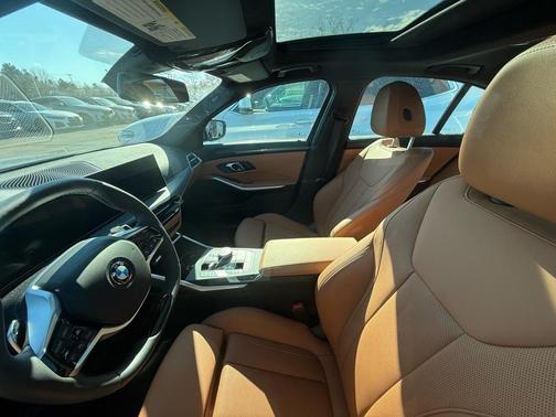 2025 BMW 330 i xDrive