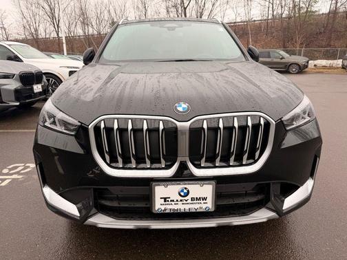 Jet Black 2026 BMW X1 xDrive28i