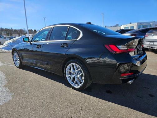 2025 BMW 330 i xDrive