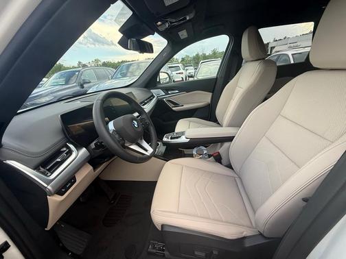 2025 BMW X1 xDrive28i