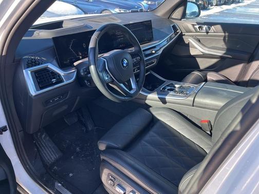 2025 BMW X5 xDrive40i