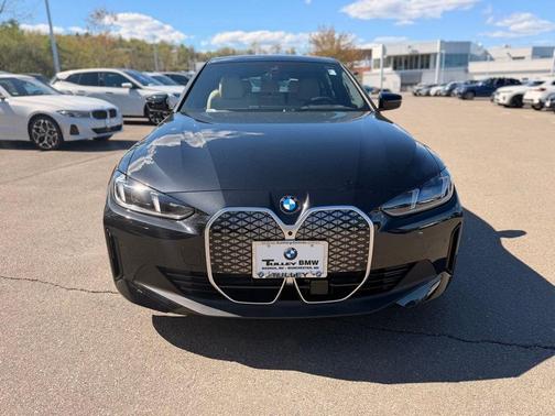 Black Sapphire Metallic 2026 BMW i4 Gran Coupe xDrive40
