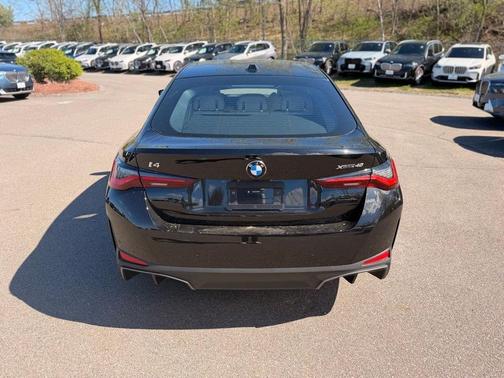 Black Sapphire Metallic 2026 BMW i4 Gran Coupe xDrive40