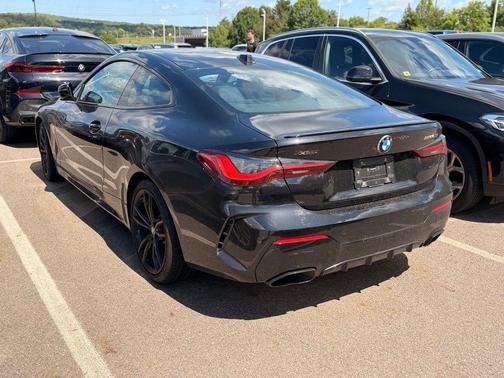 Black Sapphire Metallic 2024 BMW M440 i xDrive