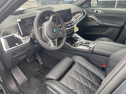 2026 BMW X6 xDrive40i