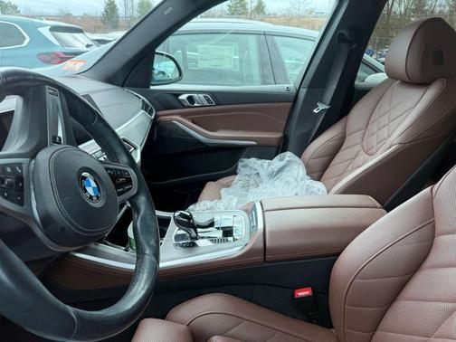 Alpine White 2023 BMW X5 xDrive40i