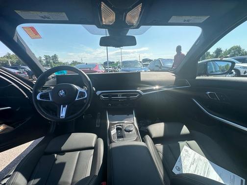 2024 BMW 330 i xDrive