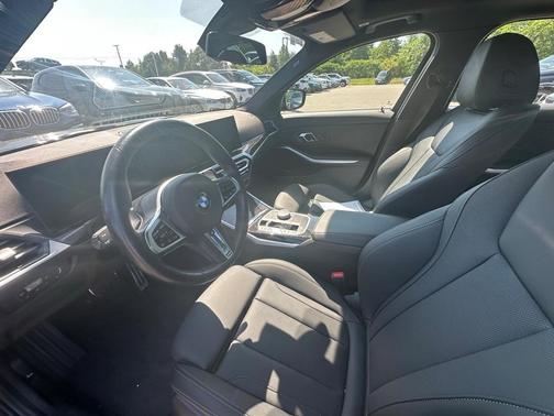 2024 BMW 330 i xDrive