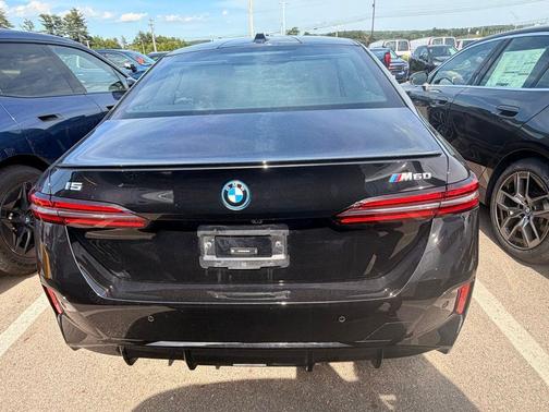Black Sapphire Metallic 2025 BMW i5 M60