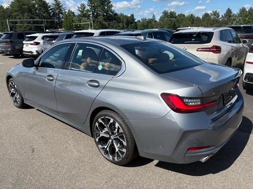 2025 BMW 330 i xDrive