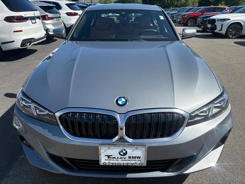 2025 BMW 330 i xDrive