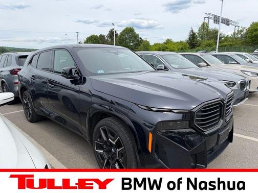 Carbon Black Metallic 2023 BMW XM Base