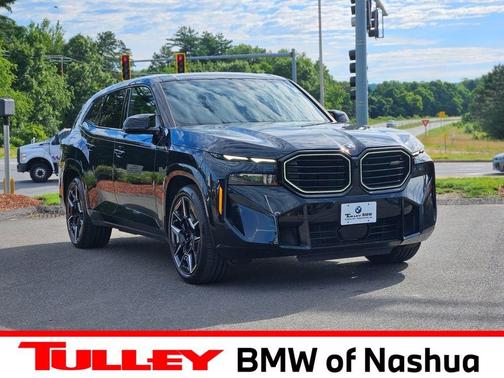 Carbon Black Metallic 2023 BMW XM Base