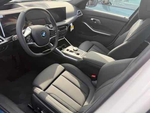 Alpine White 2026 BMW 330 I XDrive