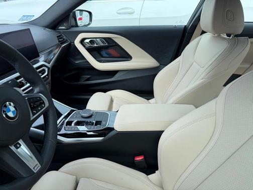 2023 BMW M240 i xDrive