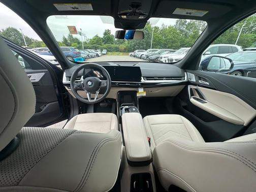 2025 BMW X1 xDrive28i