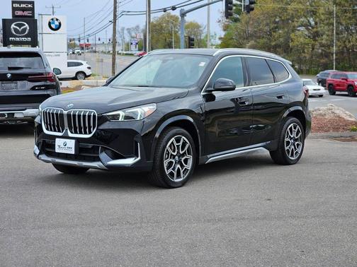 Jet Black 2025 BMW X1 xDrive28i