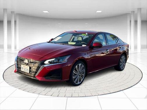 2024 Nissan Altima 2.5 SL