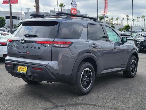 2025 Nissan Pathfinder Rock Creek 4WD