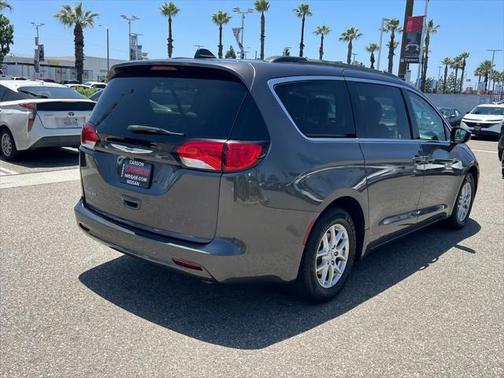 2021 Chrysler Voyager LXI