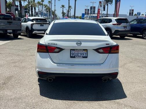 2023 Nissan Altima SR FWD