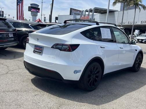 2021 Tesla Model Y Long Range Dual Motor All-Wheel Drive