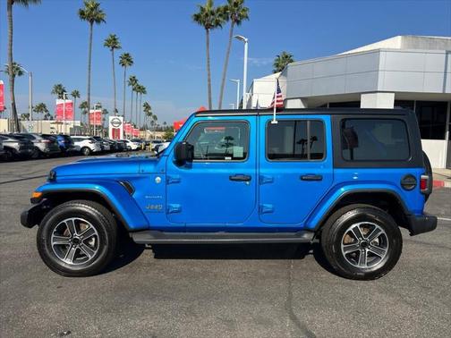 2023 Jeep Wrangler 4-Door Sahara 4x4