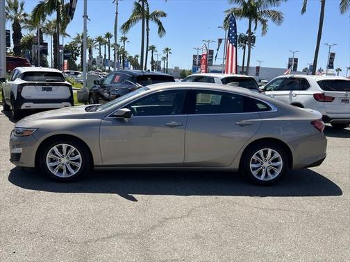 2022 Chevrolet Malibu FWD LT